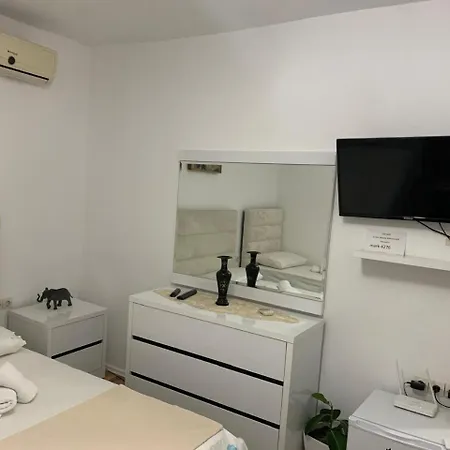 Flat In Berat's Center Apartamento *