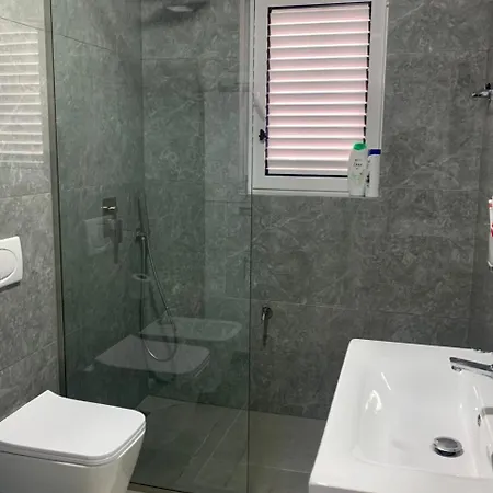 Flat In Berat's Center ベラト